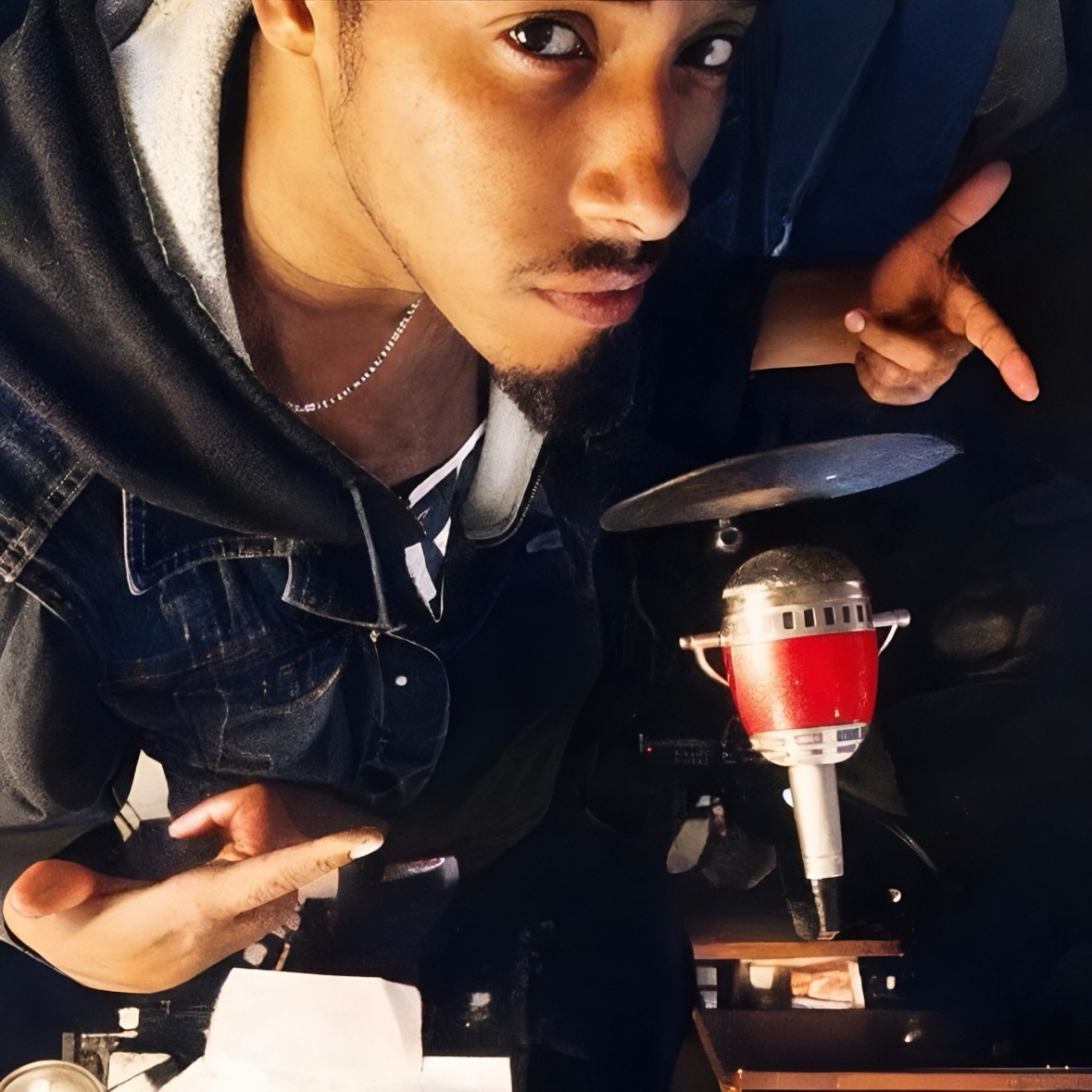Arik Divine — early days at a vintage microphone
