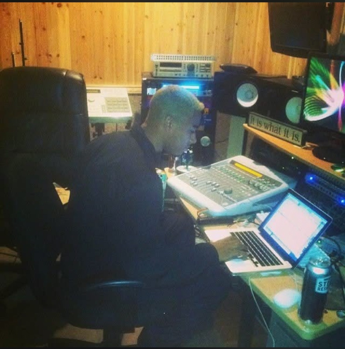 Arik Divine — the home studio, 2014