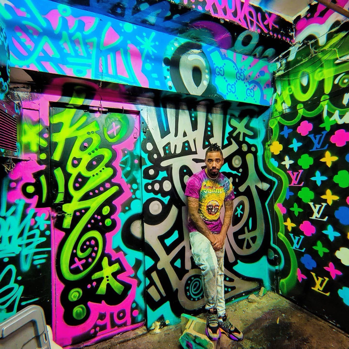 Arik Divine — the graffiti room